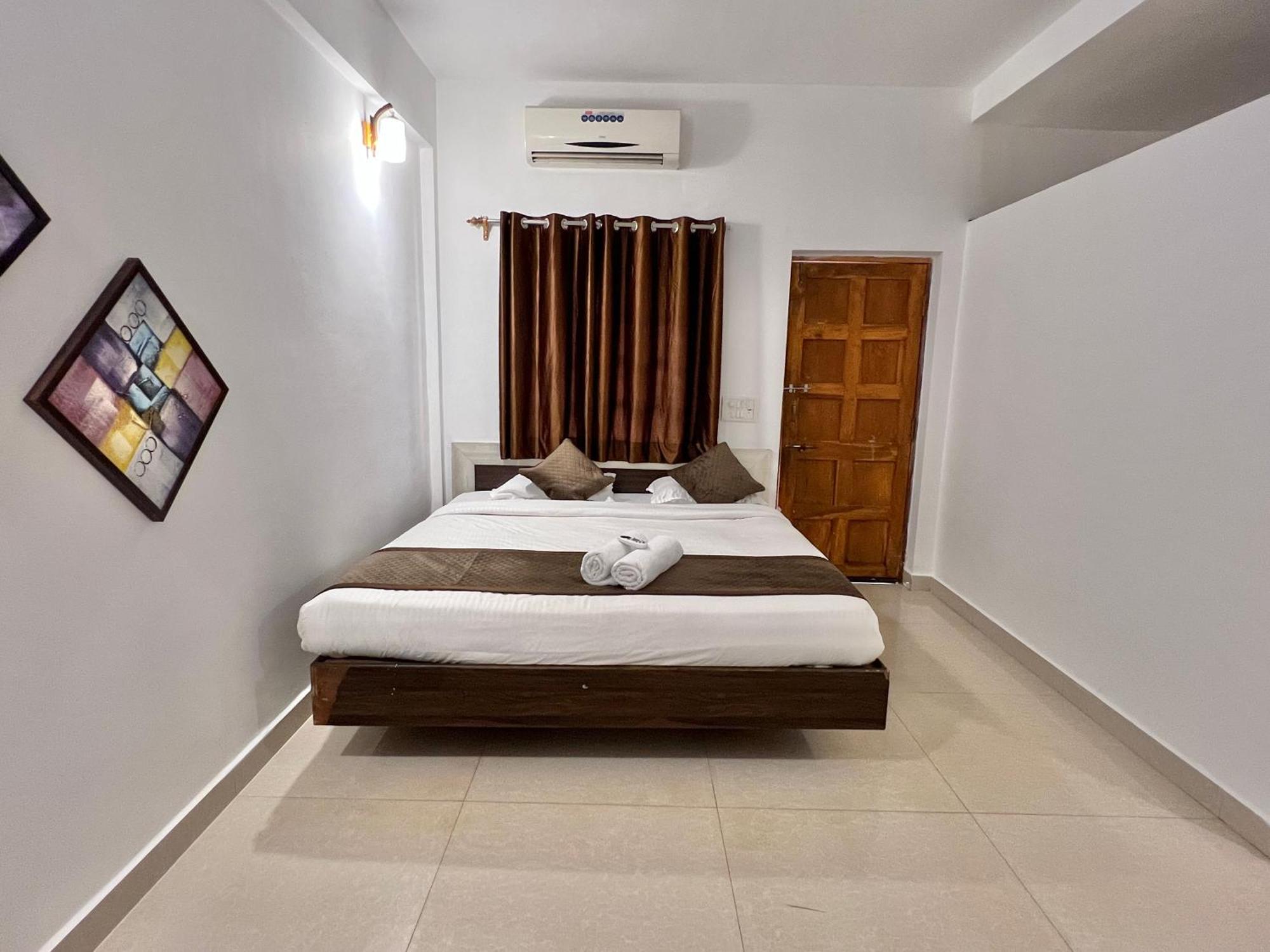 Aura Rooms & Swimming Pool, กาลังกูติ ภายนอก รูปภาพ