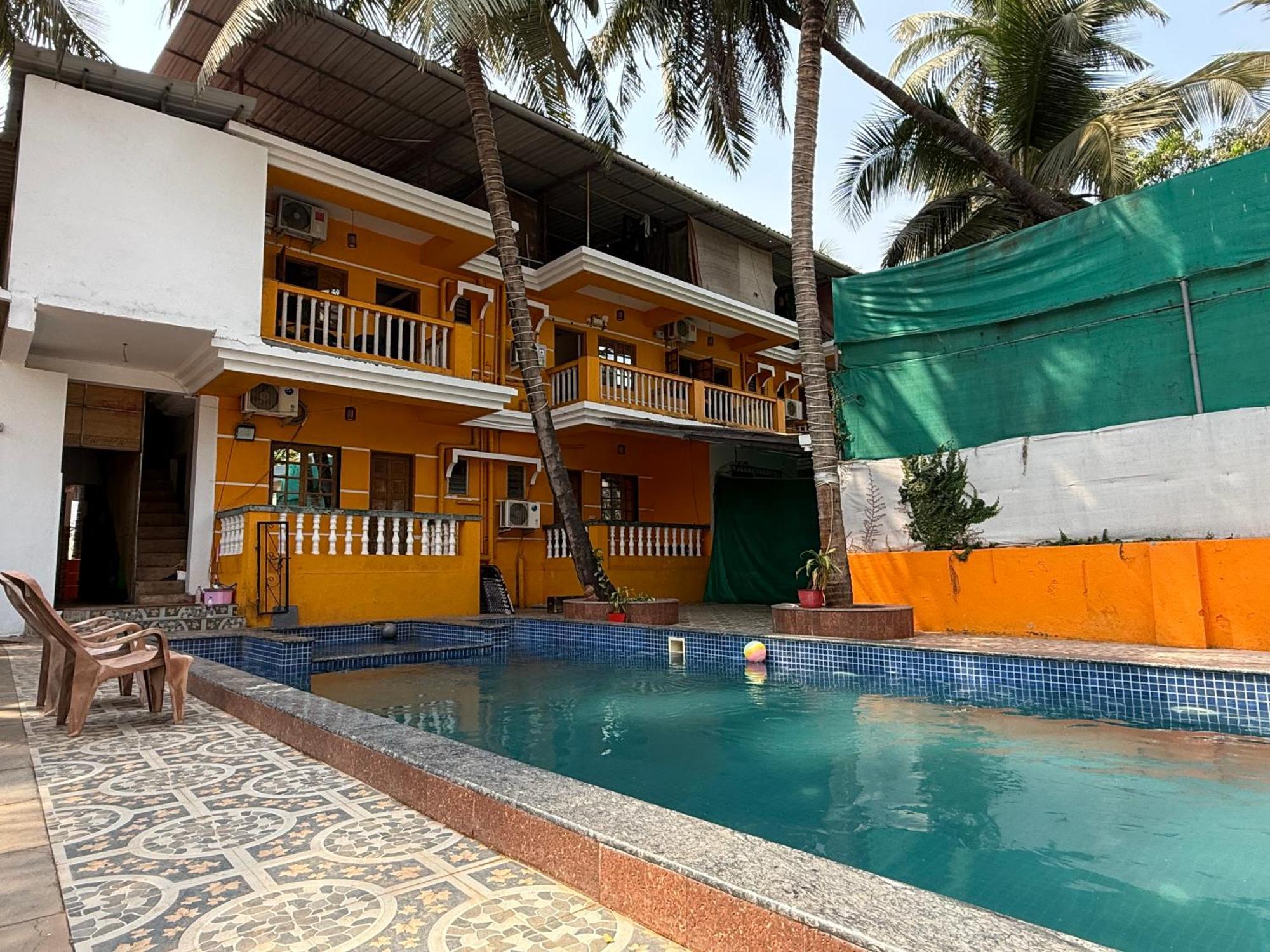 Aura Rooms & Swimming Pool, กาลังกูติ ภายนอก รูปภาพ